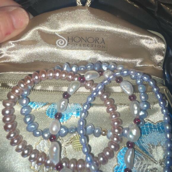 NWT Honora Collection Pearl Beads Stretch Bracelets Pink White Blue Set of 4 - Picture 2 of 5